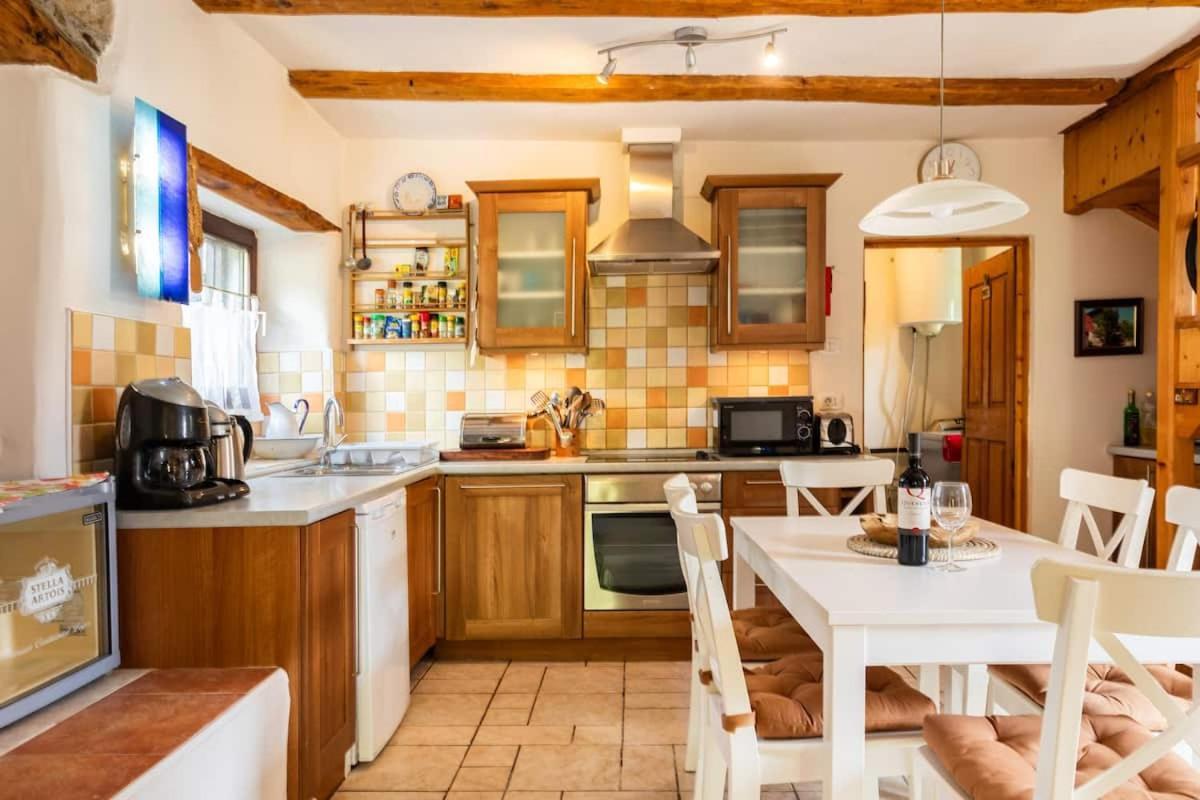 Holiday Home Katric Камно Екстер'єр фото